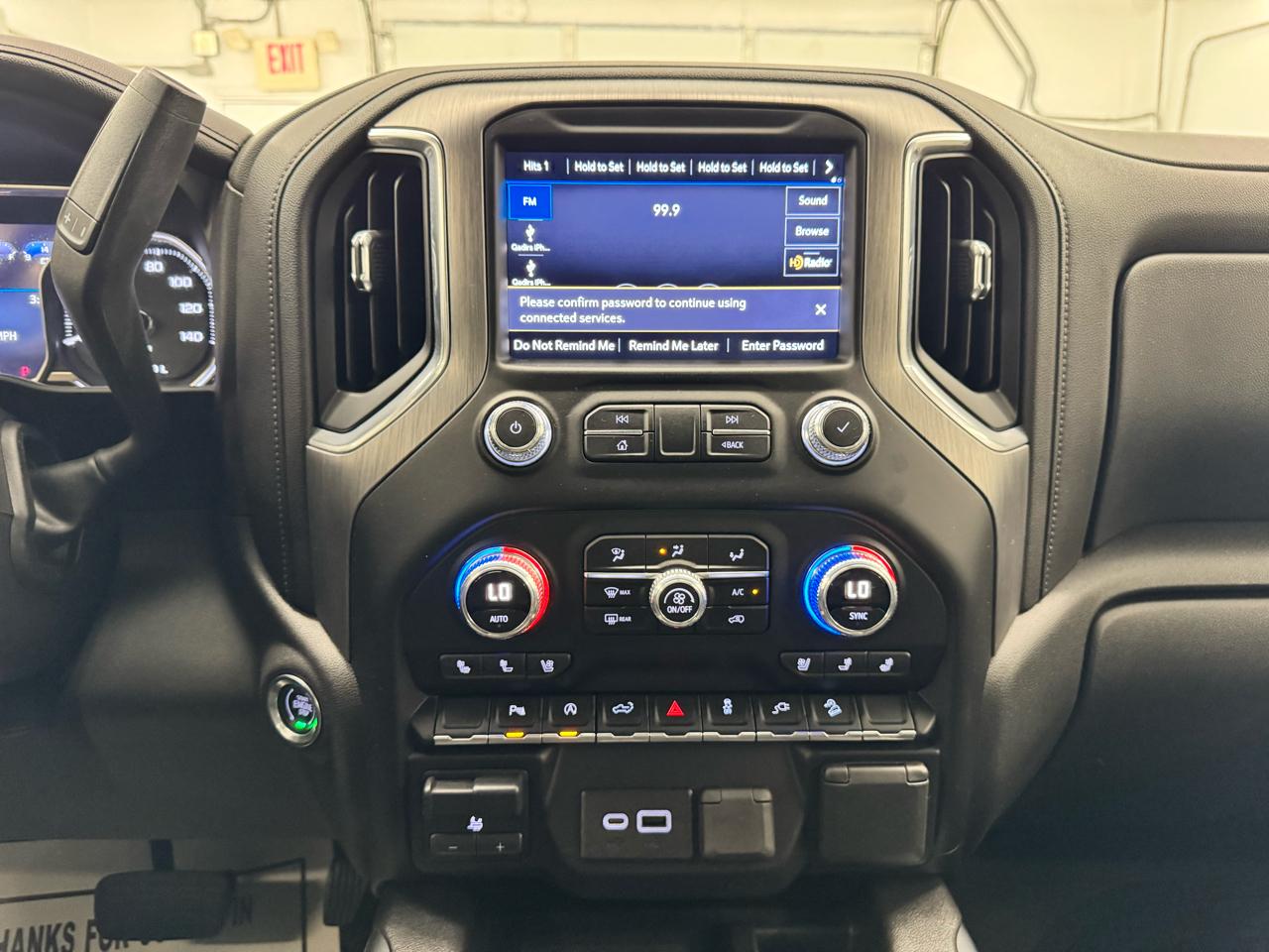 GMC Sierra 1500 4WD Crew Cab 147" Denali 2019