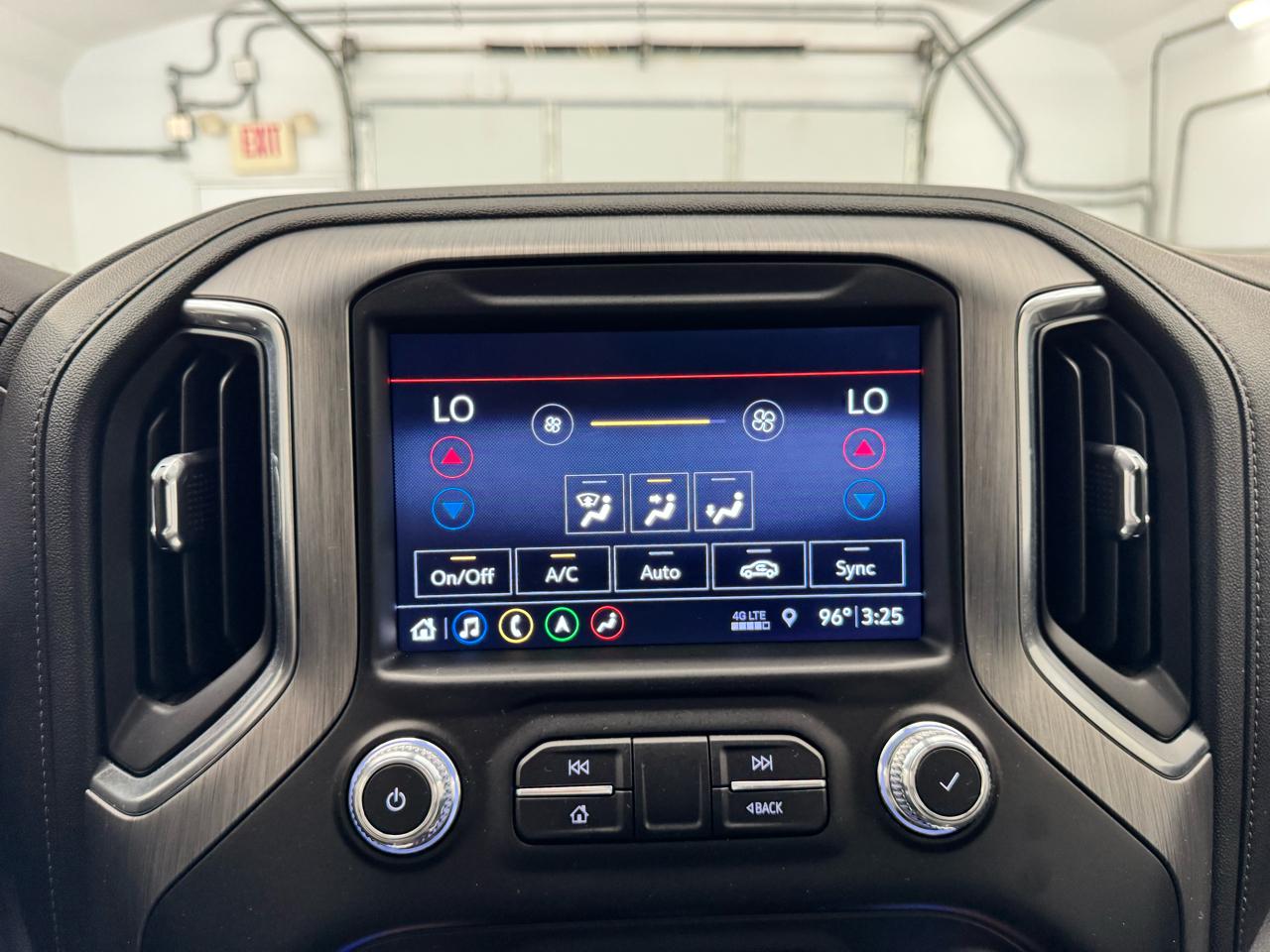 GMC Sierra 1500 4WD Crew Cab 147" Denali 2019
