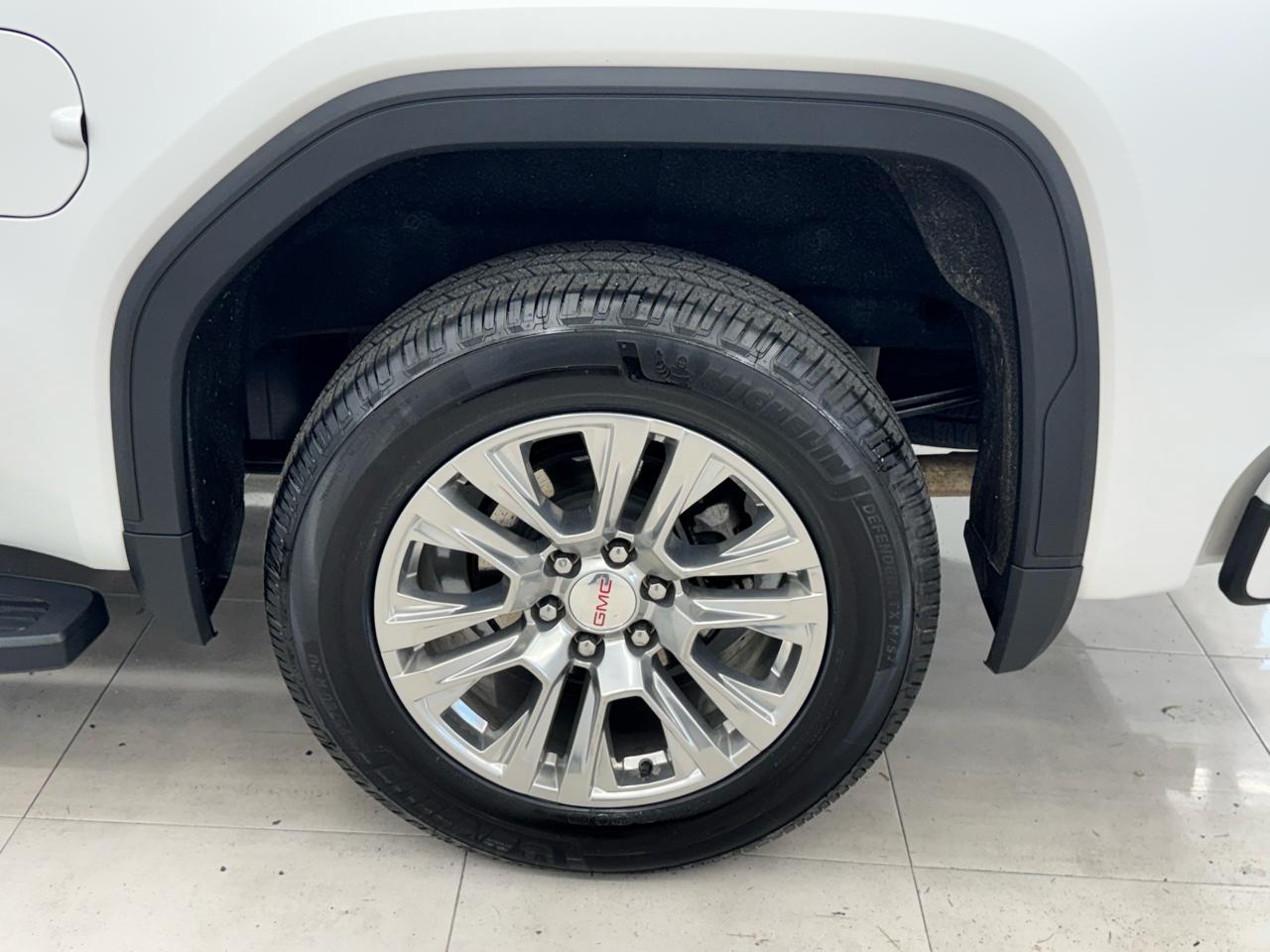 GMC Sierra 1500 4WD Crew Cab 147" Denali 2019