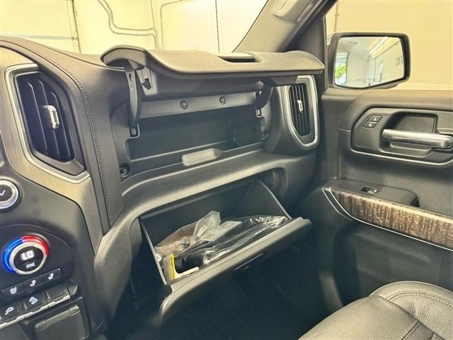 GMC Sierra 1500 4WD Crew Cab 147" Denali 2019