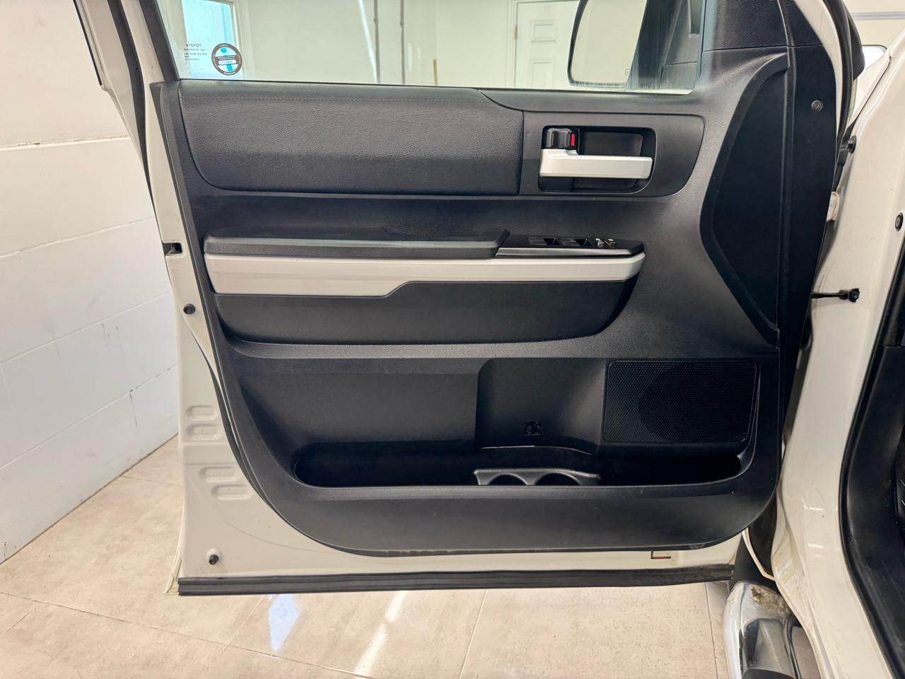 Toyota Tundra 4WD 1794 Edition CrewMax 5.5' Bed 5.7L (Natl) 2018