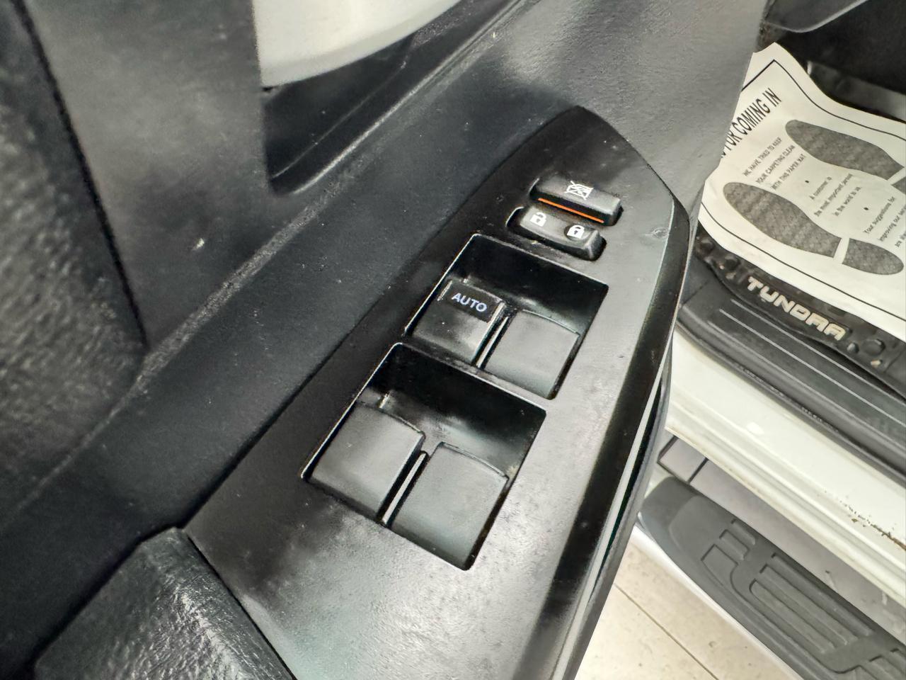Toyota Tundra 4WD 1794 Edition CrewMax 5.5' Bed 5.7L (Natl) 2018