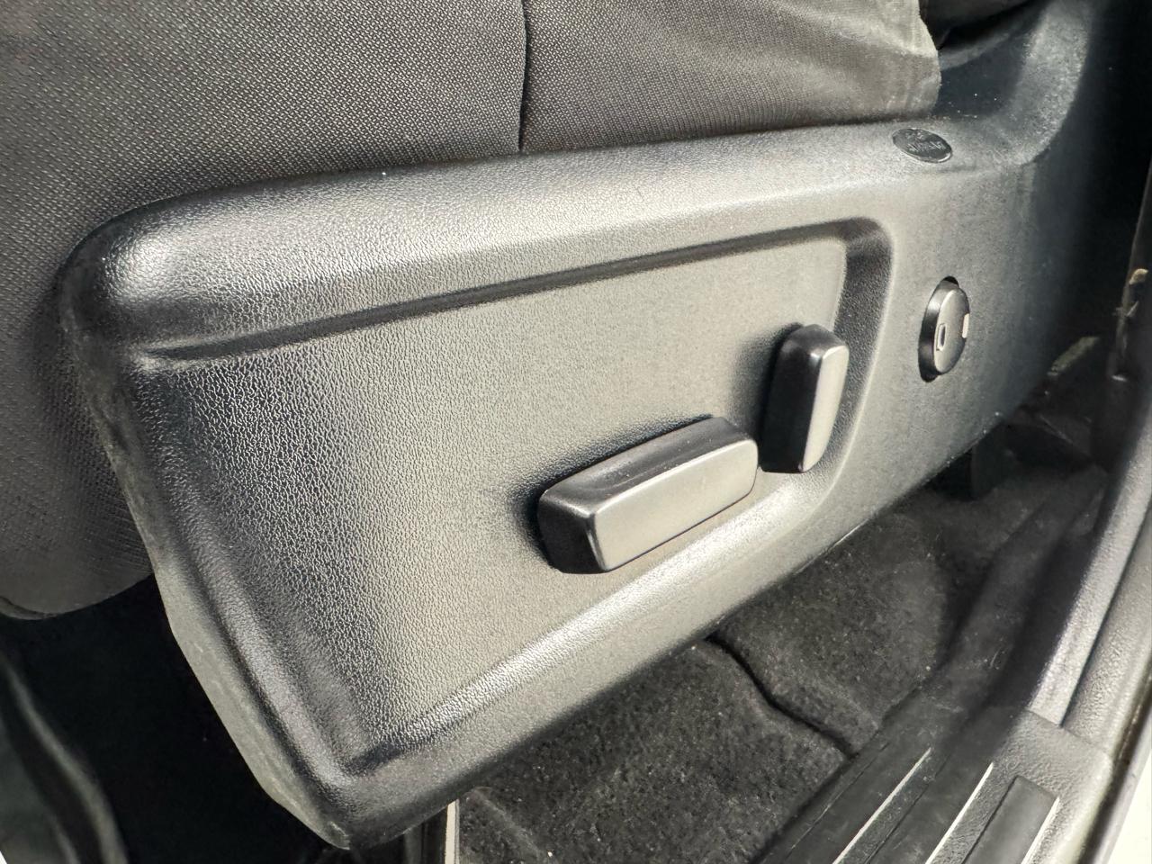 Toyota Tundra 4WD 1794 Edition CrewMax 5.5' Bed 5.7L (Natl) 2018