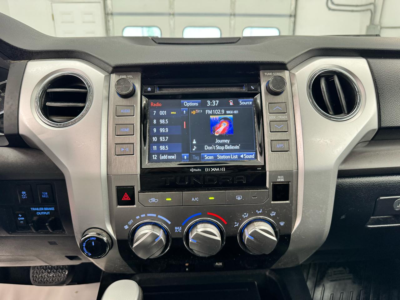 Toyota Tundra 4WD 1794 Edition CrewMax 5.5' Bed 5.7L (Natl) 2018
