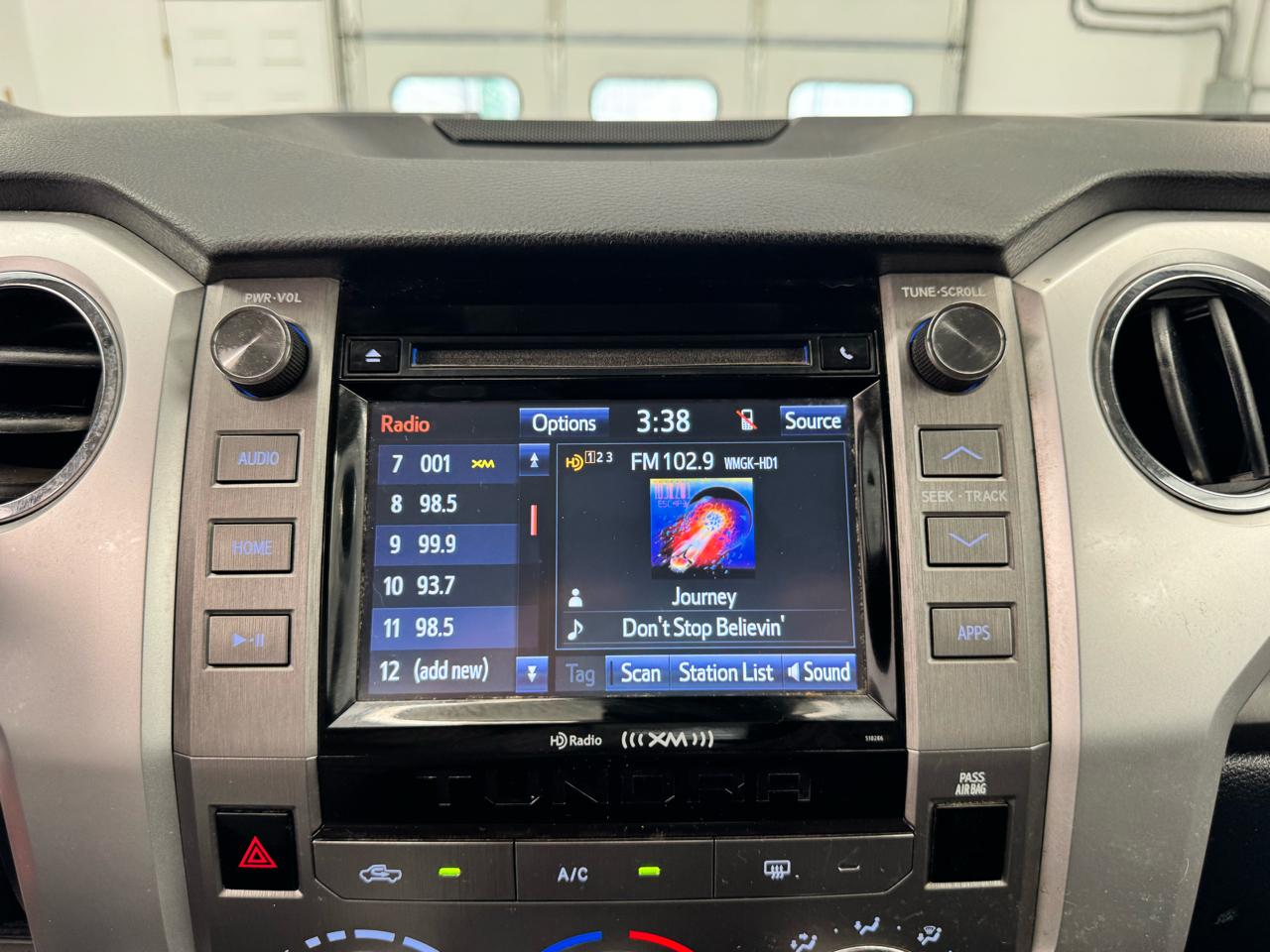Toyota Tundra 4WD 1794 Edition CrewMax 5.5' Bed 5.7L (Natl) 2018