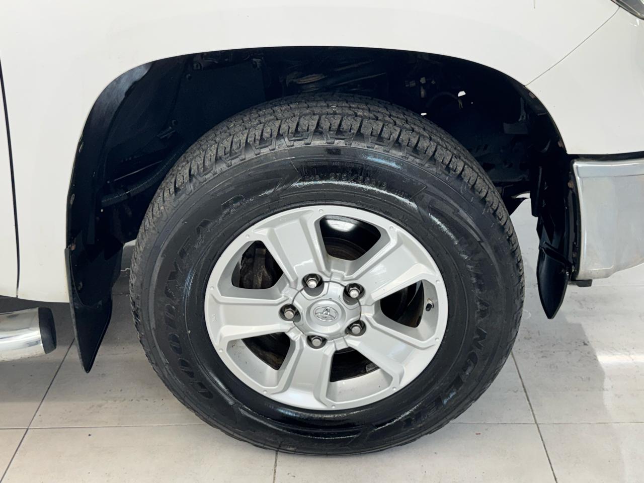 Toyota Tundra 4WD 1794 Edition CrewMax 5.5' Bed 5.7L (Natl) 2018