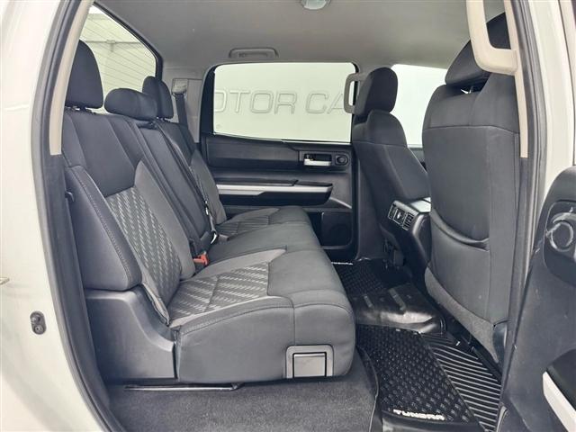 Toyota Tundra 4WD SR5 CrewMax 5.5' Bed 5.7L (Natl) 2018