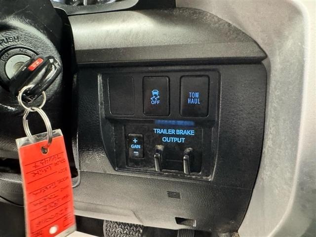 Toyota Tundra 4WD SR5 CrewMax 5.5' Bed 5.7L (Natl) 2018