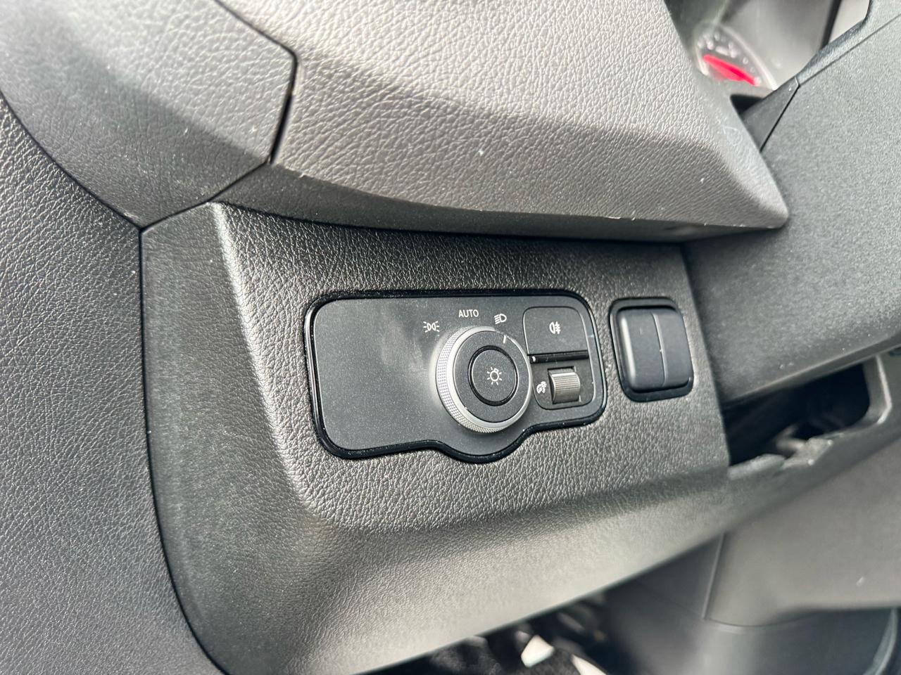 Mercedes-Benz Sprinter Cargo Van 2500 Standard Roof I4 Diesel 144" RWD 2023