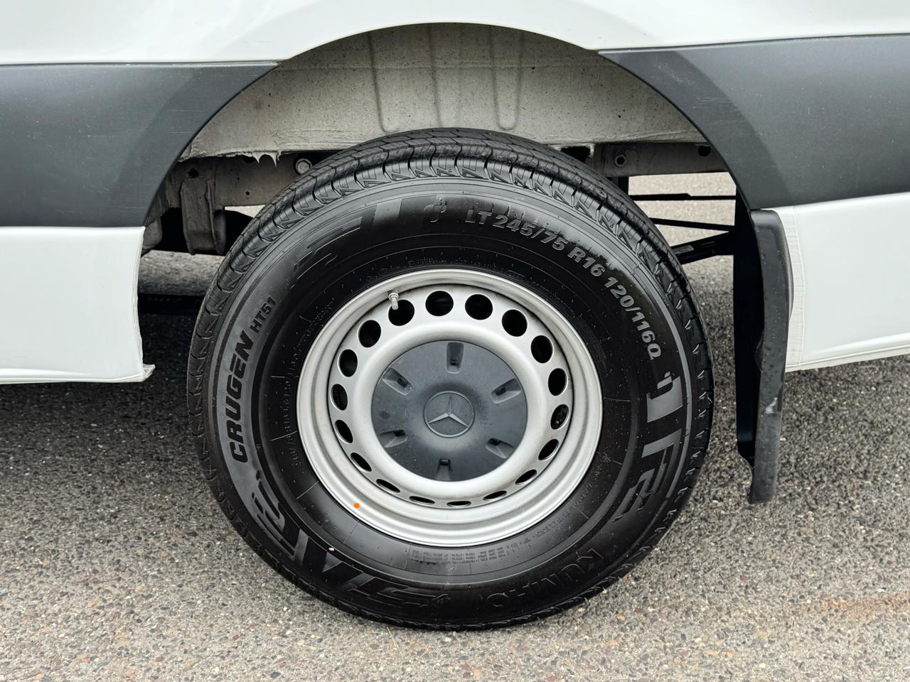 Mercedes-Benz Sprinter Cargo Van 2500 Standard Roof I4 Diesel 144" RWD 2023
