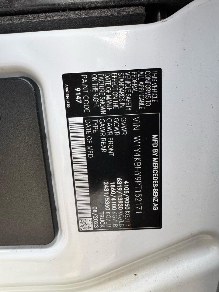 Mercedes-Benz Sprinter Cargo Van 2500 Standard Roof I4 Diesel 144" RWD 2023
