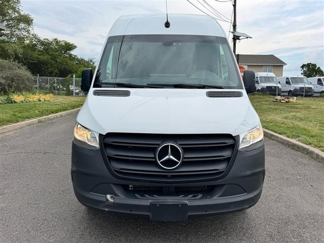 Mercedes-Benz Sprinter Cargo Van 2500 Standard Roof I4 Diesel 144" RWD 2023
