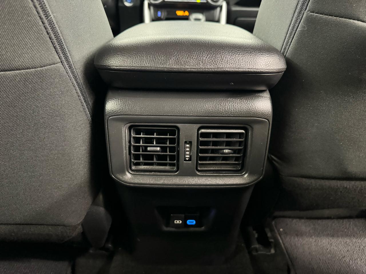 Toyota RAV4 Hybrid XLE AWD (Natl) 2022