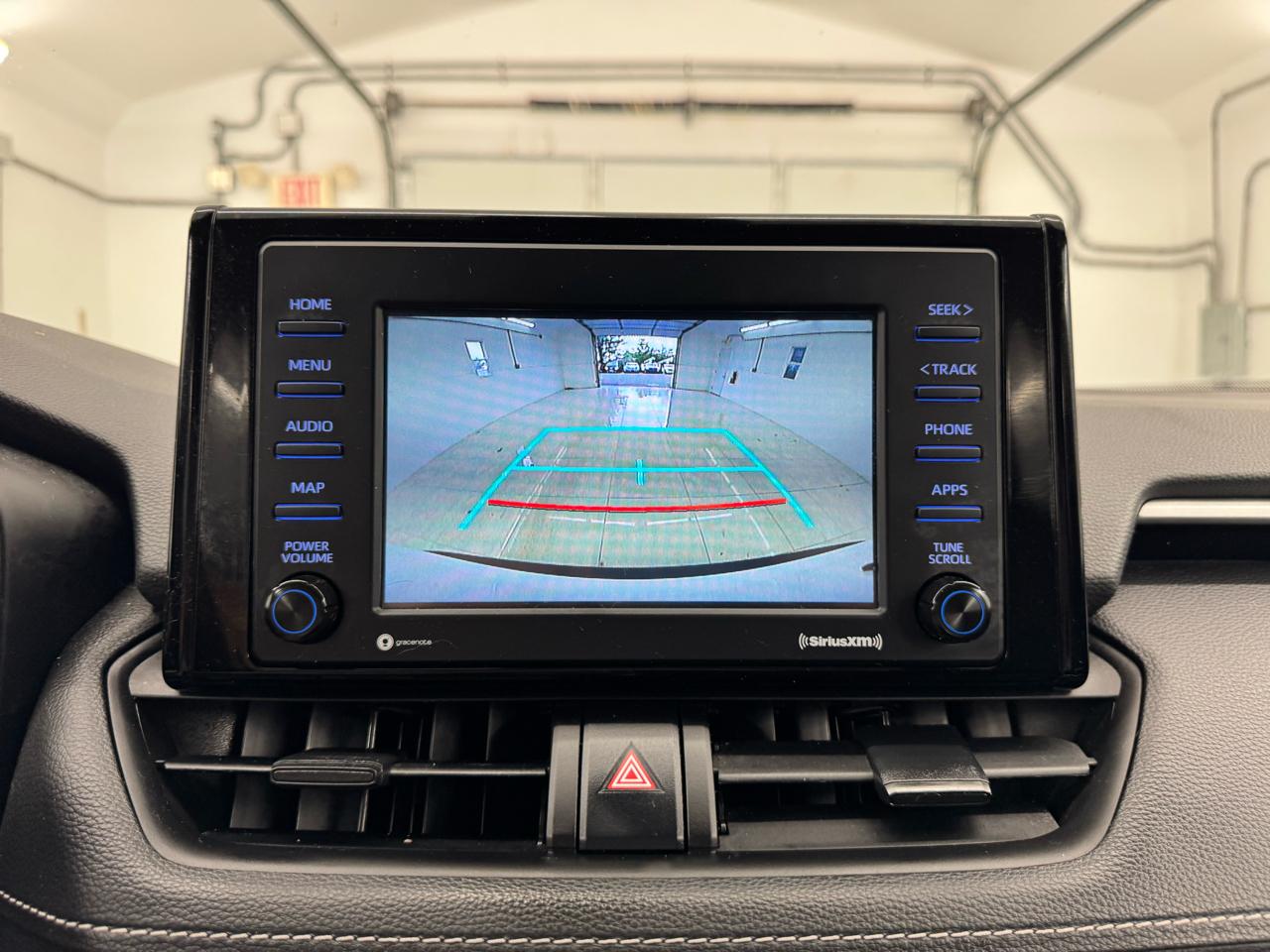 Toyota RAV4 Hybrid XLE AWD (Natl) 2022