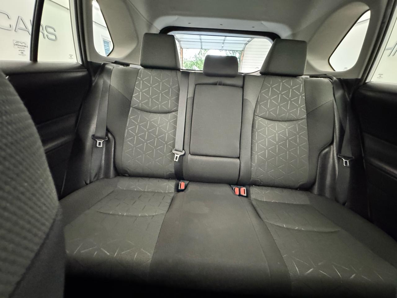 Toyota RAV4 Hybrid XLE AWD (Natl) 2022