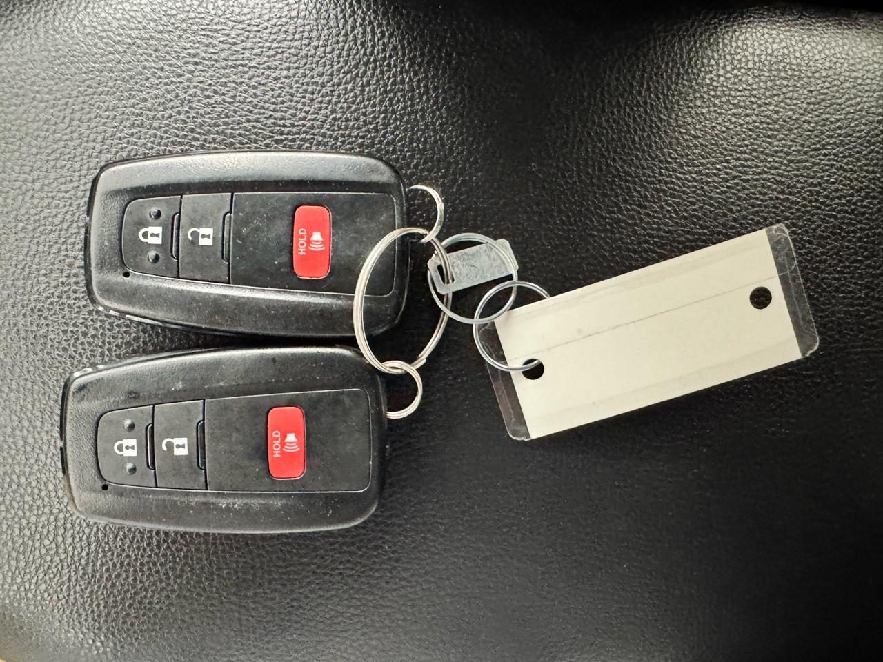 Toyota RAV4 Hybrid XLE AWD (Natl) 2022