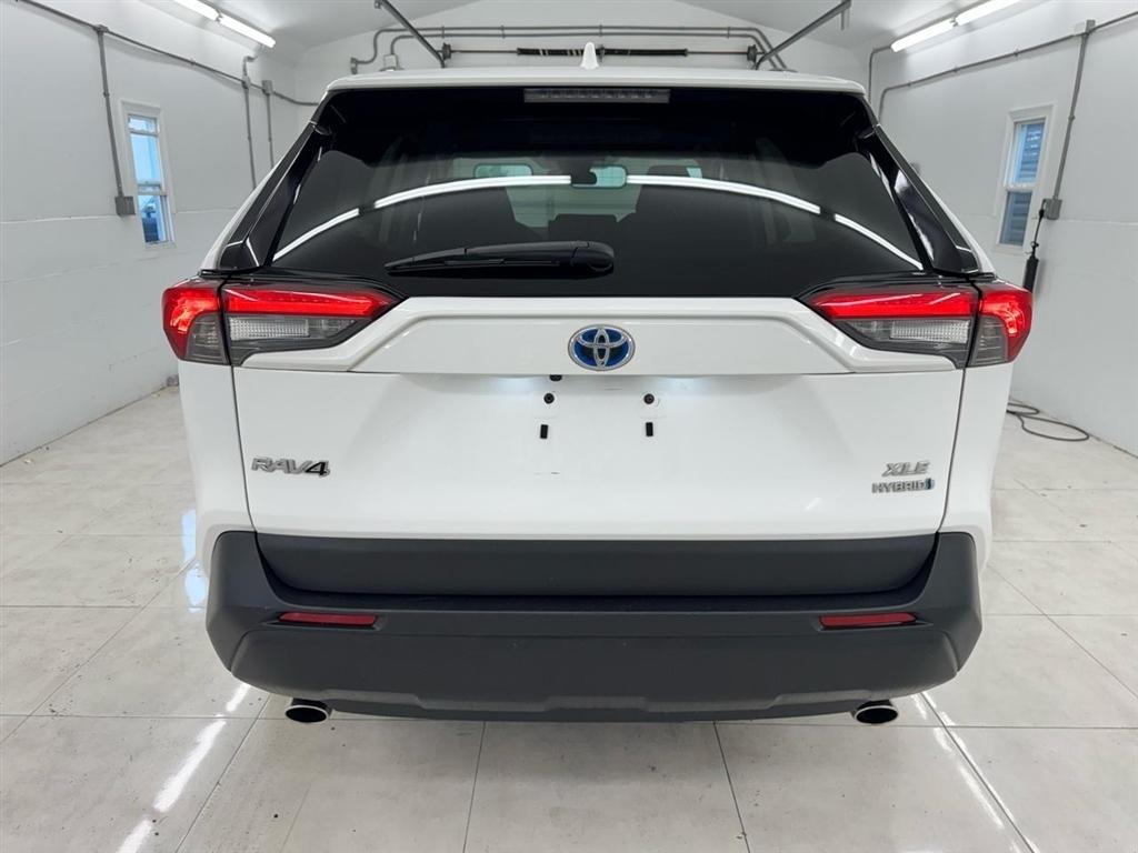 Toyota RAV4 Hybrid XLE AWD (Natl) 2022