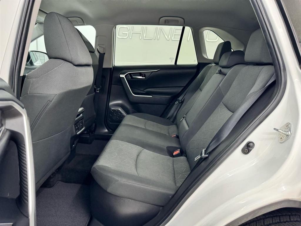 Toyota RAV4 Hybrid XLE AWD (Natl) 2022
