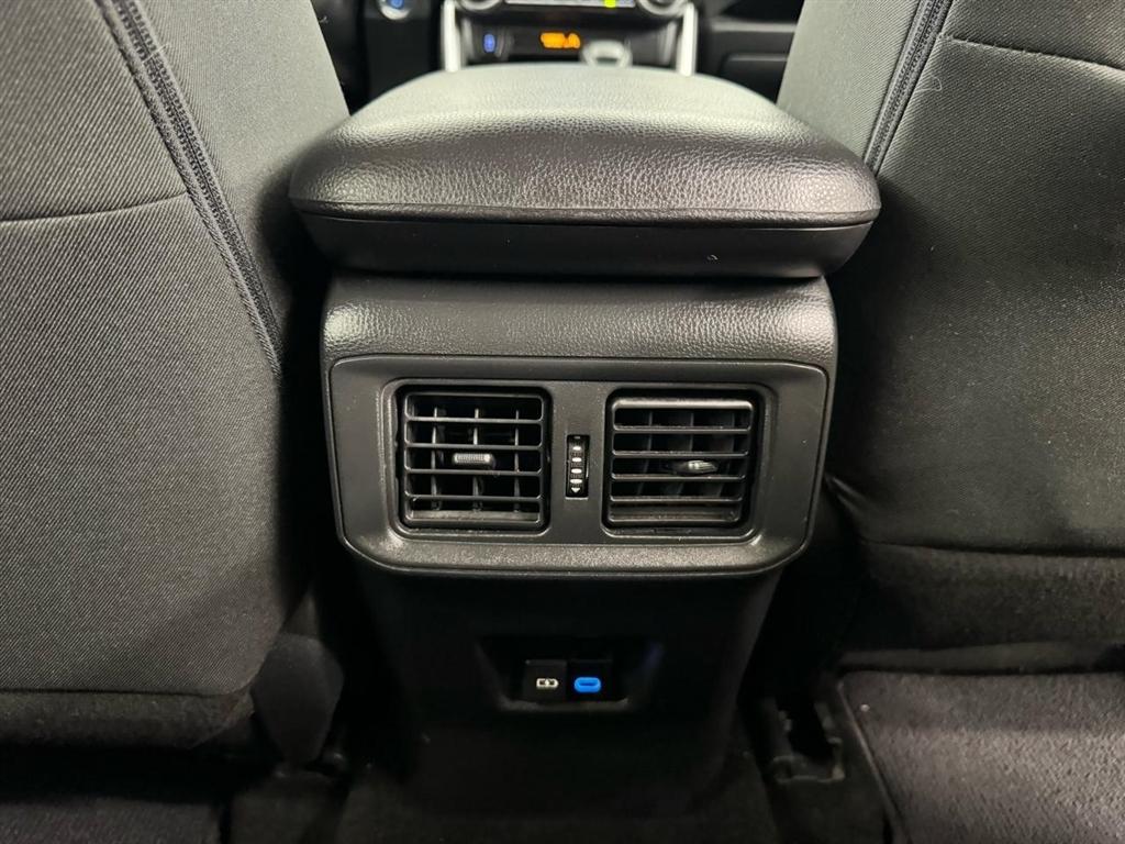Toyota RAV4 Hybrid XLE AWD (Natl) 2022