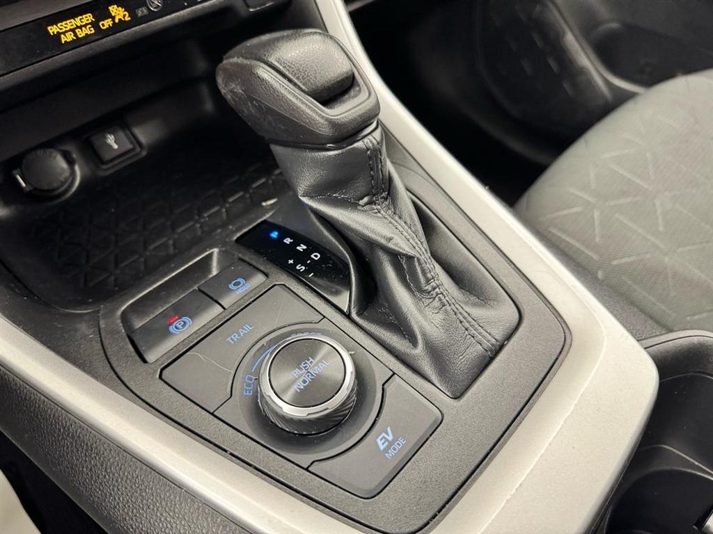 Toyota RAV4 Hybrid XLE AWD (Natl) 2022