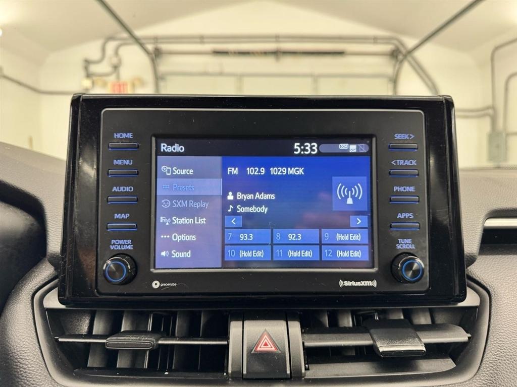 Toyota RAV4 Hybrid XLE AWD (Natl) 2022