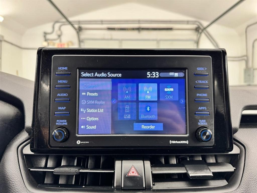 Toyota RAV4 Hybrid XLE AWD (Natl) 2022