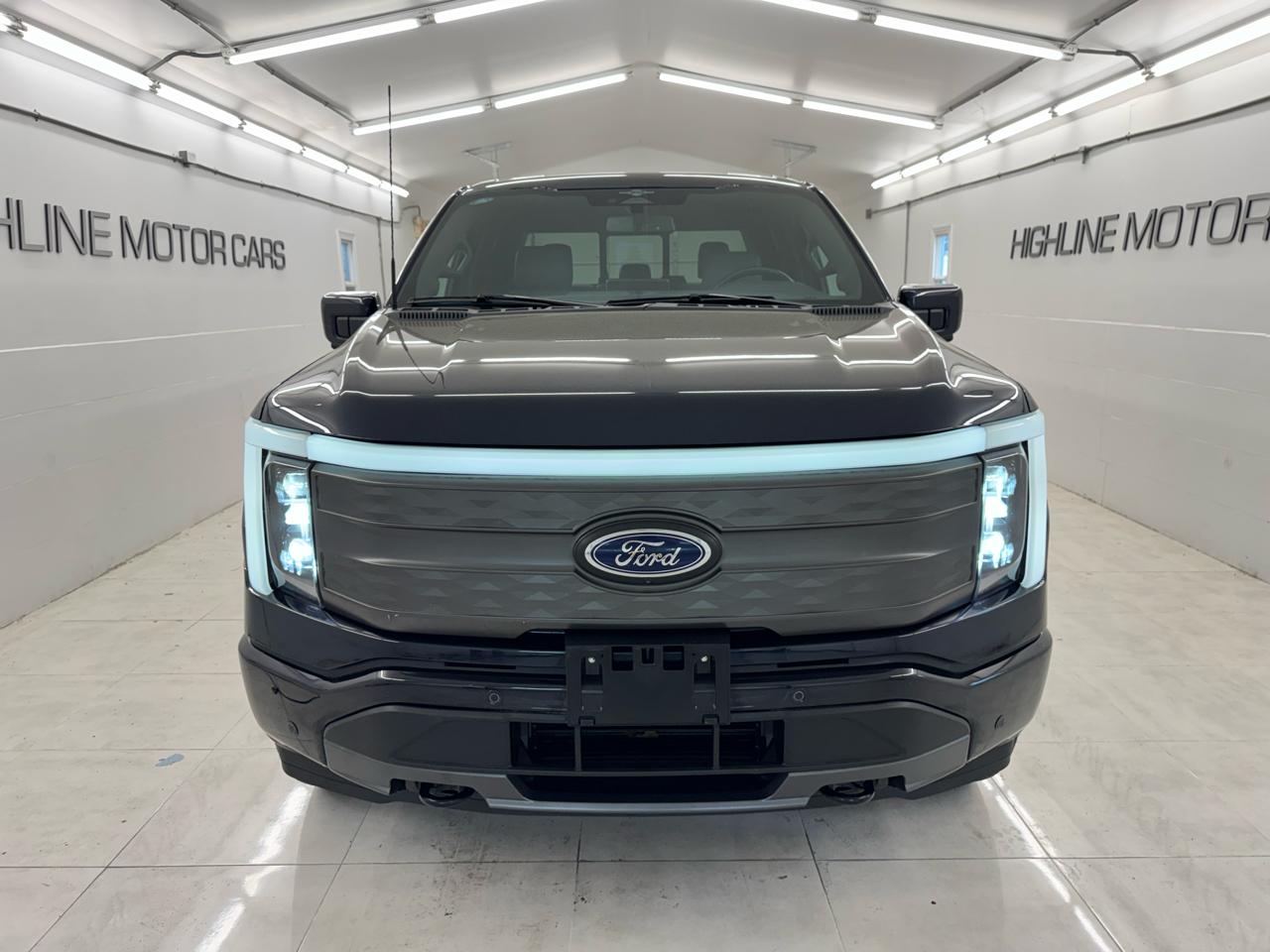 Ford F-150 Lightning LARIAT 4WD SuperCrew 5.5' Box 2023