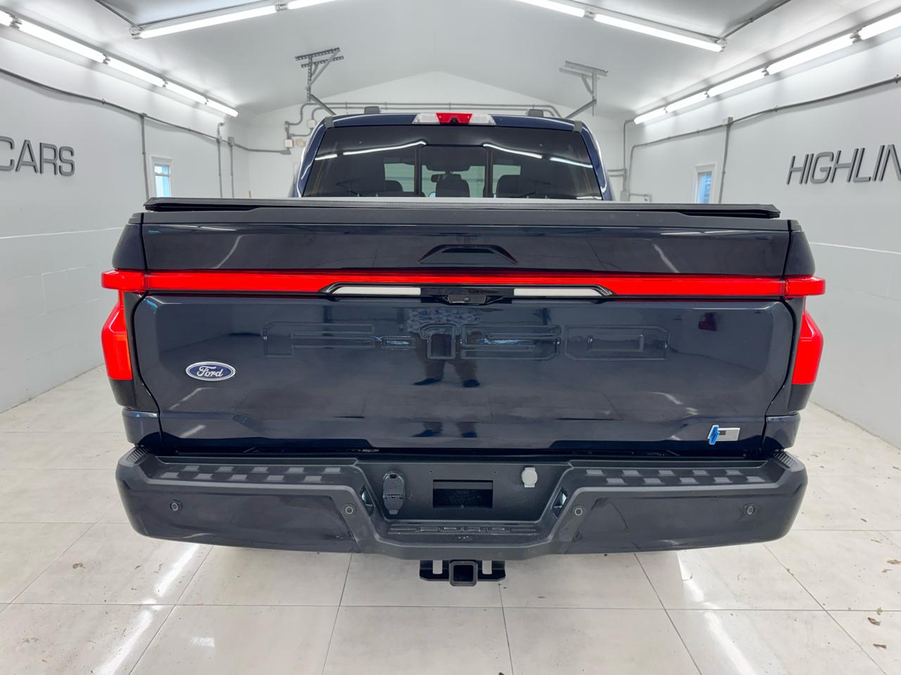 Ford F-150 Lightning LARIAT 4WD SuperCrew 5.5' Box 2023