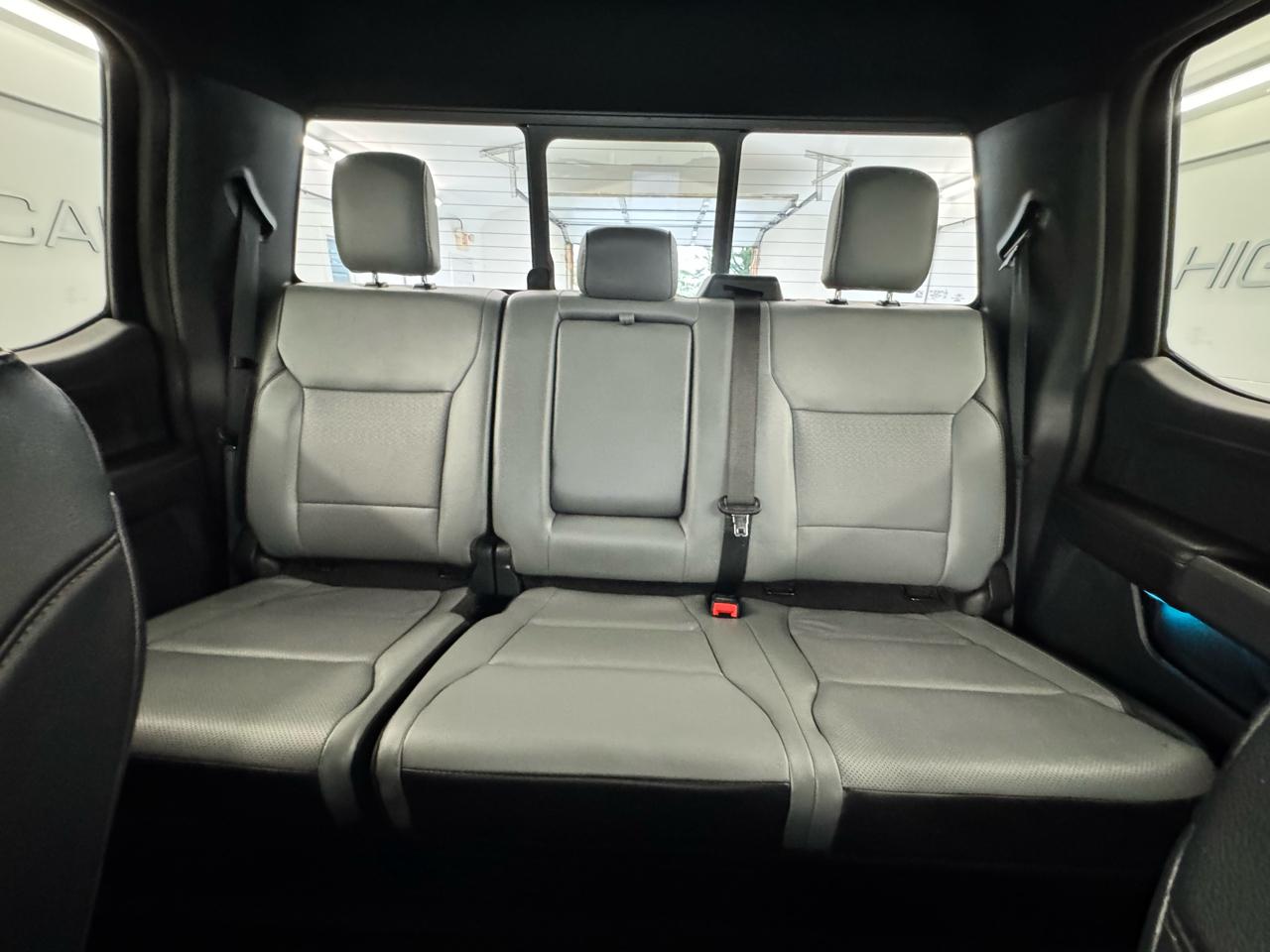 Ford F-150 Lightning LARIAT 4WD SuperCrew 5.5' Box 2023