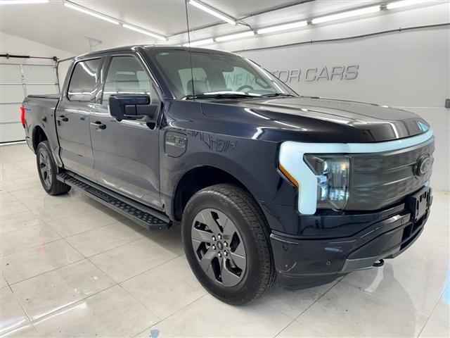 Ford F-150 Lightning LARIAT 4WD SuperCrew 5.5' Box 2023