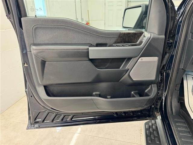 Ford F-150 Lightning LARIAT 4WD SuperCrew 5.5' Box 2023