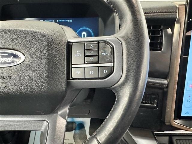 Ford F-150 Lightning LARIAT 4WD SuperCrew 5.5' Box 2023