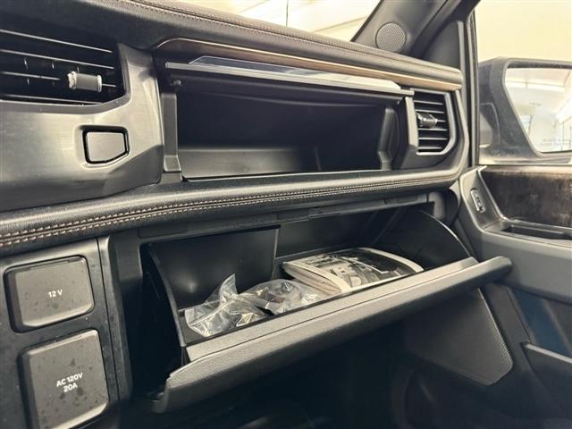 Ford F-150 Lightning LARIAT 4WD SuperCrew 5.5' Box 2023