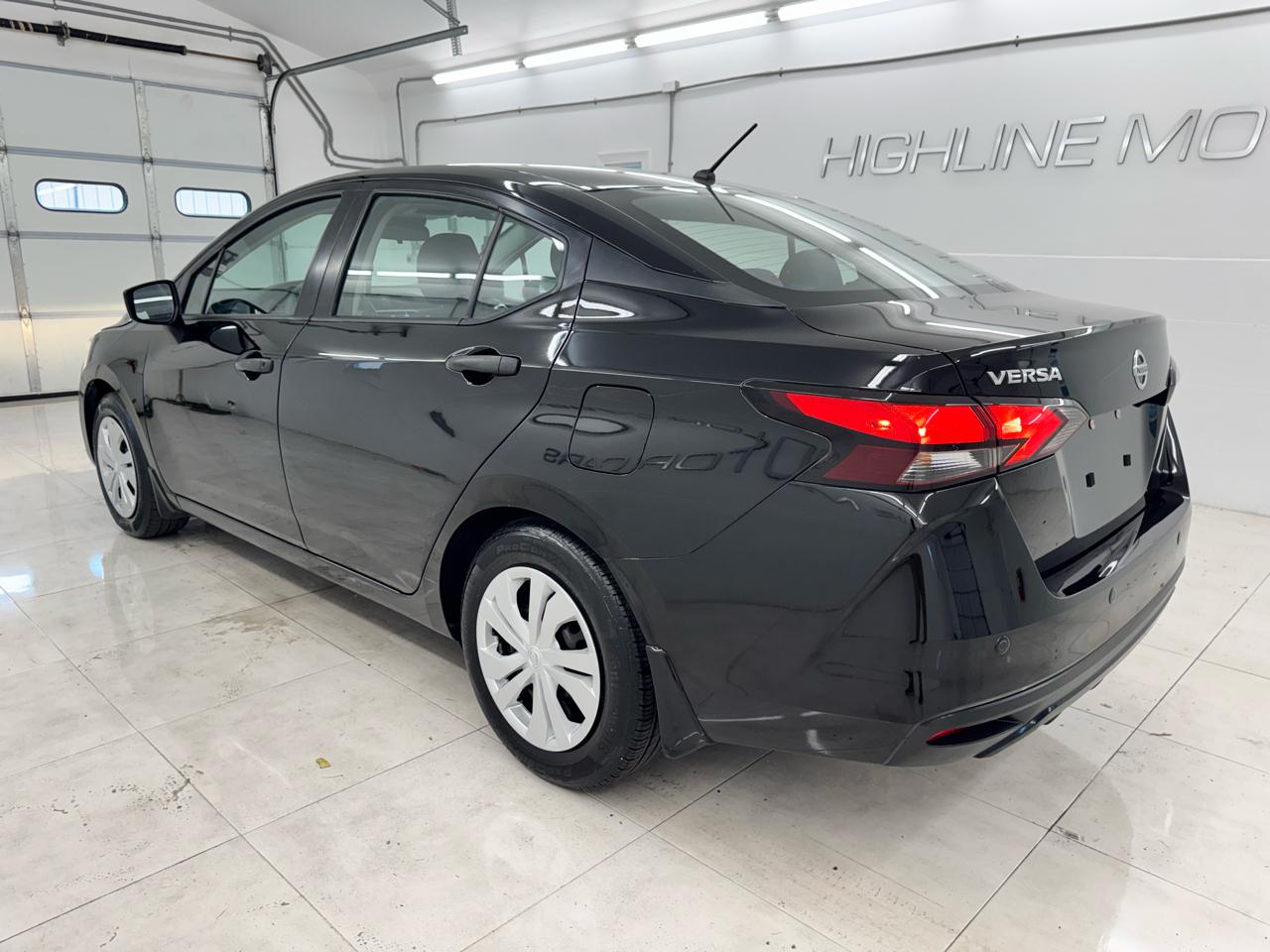 Nissan Versa S Manual 2021