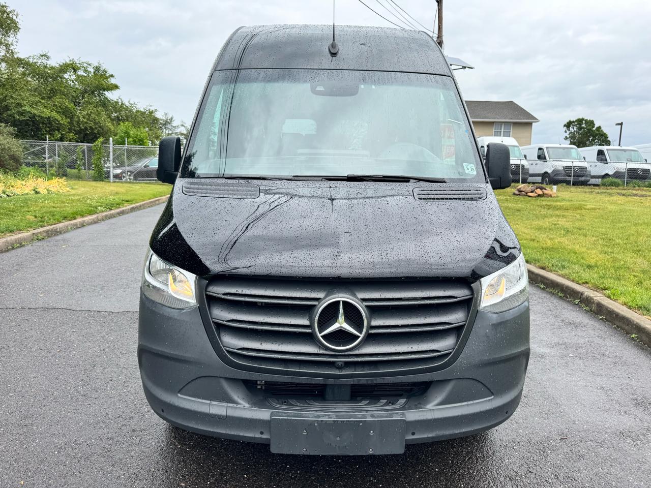 Mercedes-Benz Sprinter Passenger Van 2500 Standard Roof I4 Diesel 144" RWD 2024