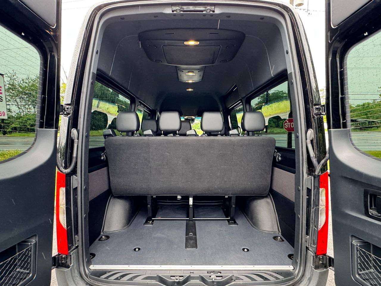 Mercedes-Benz Sprinter Passenger Van 2500 Standard Roof I4 Diesel 144" RWD 2024