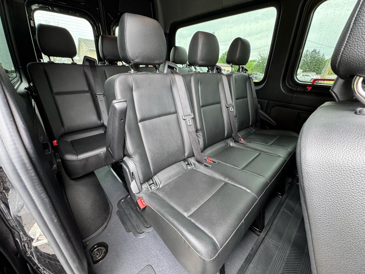 Mercedes-Benz Sprinter Passenger Van 2500 Standard Roof I4 Diesel 144" RWD 2024
