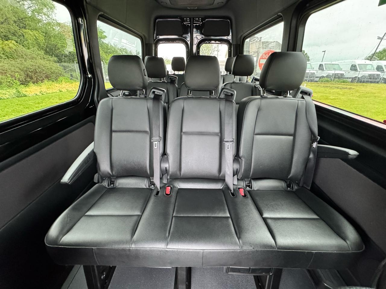 Mercedes-Benz Sprinter Passenger Van 2500 Standard Roof I4 Diesel 144" RWD 2024