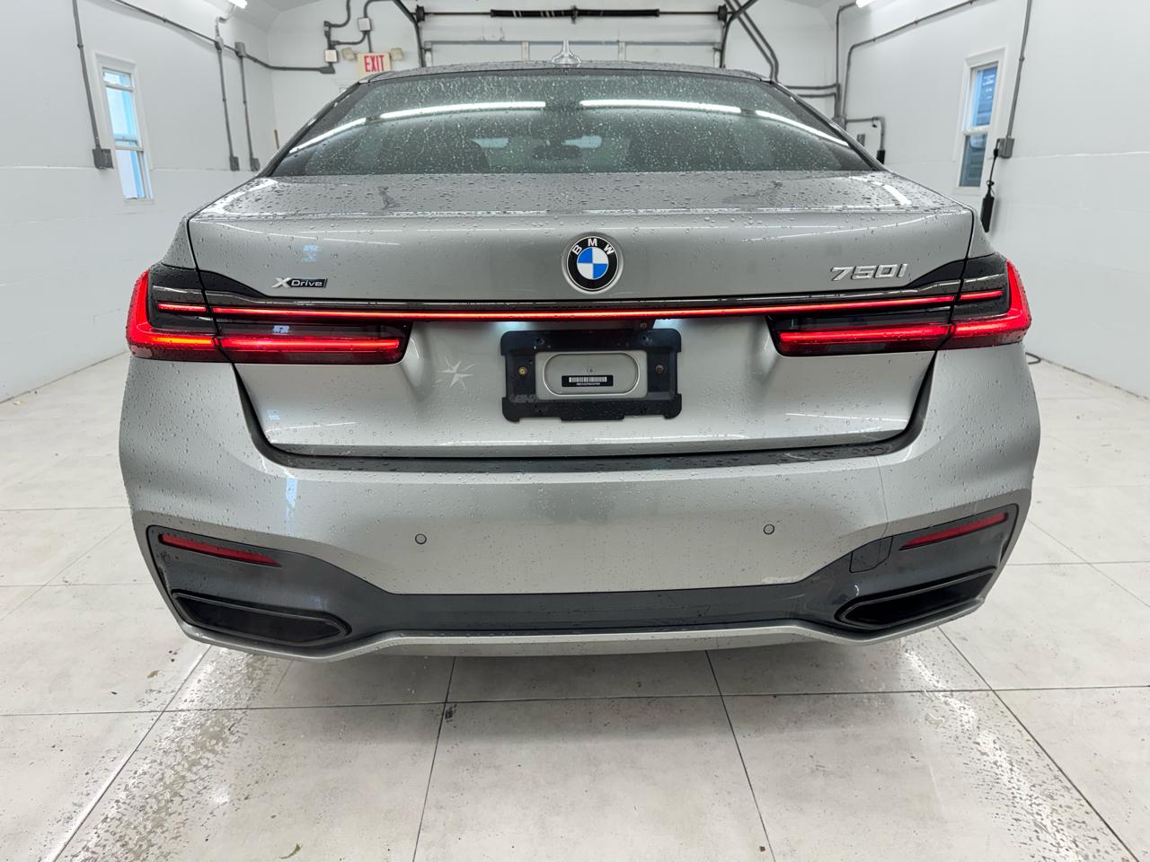 BMW 7 Series 750i xDrive Sedan 2021