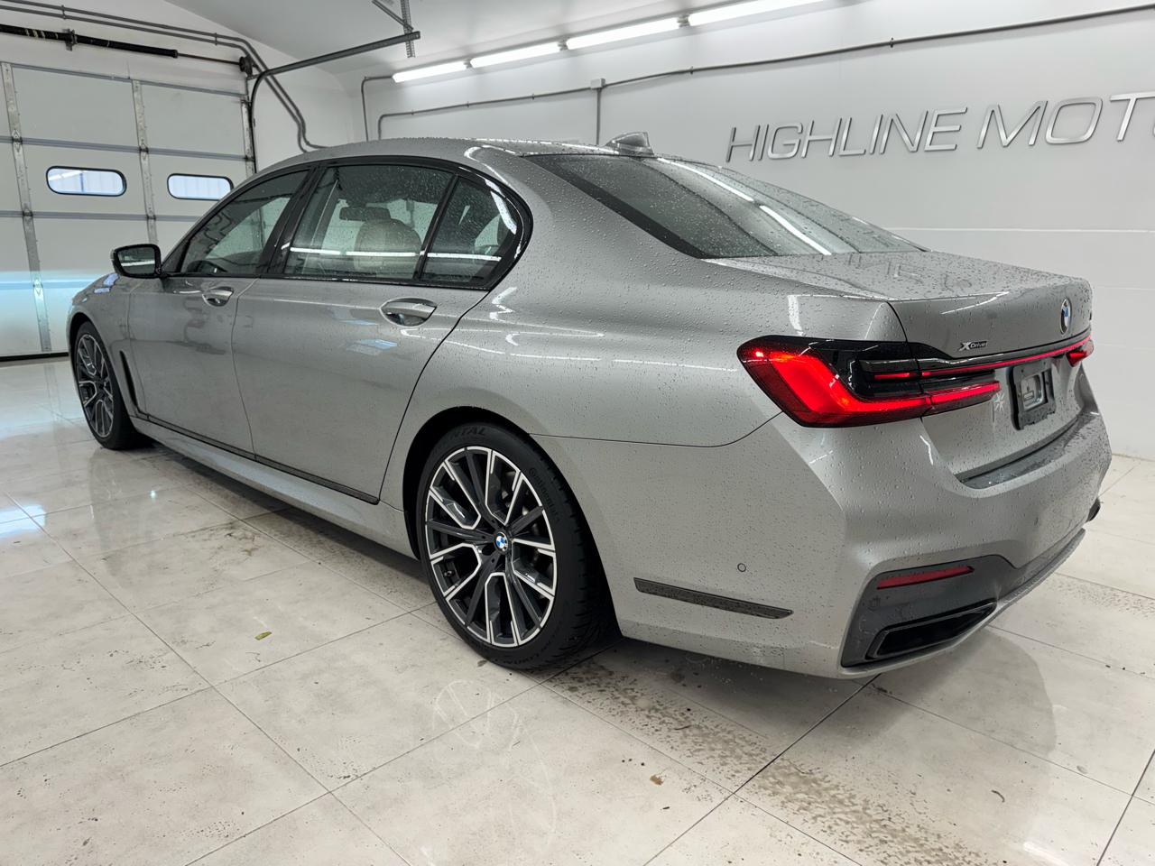 BMW 7 Series 750i xDrive Sedan 2021