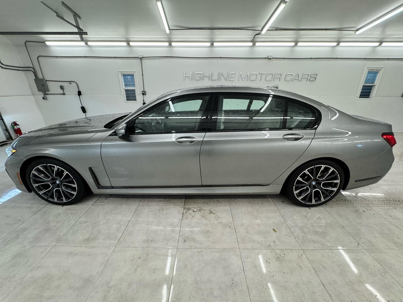 BMW 7 Series 750i xDrive Sedan 2021