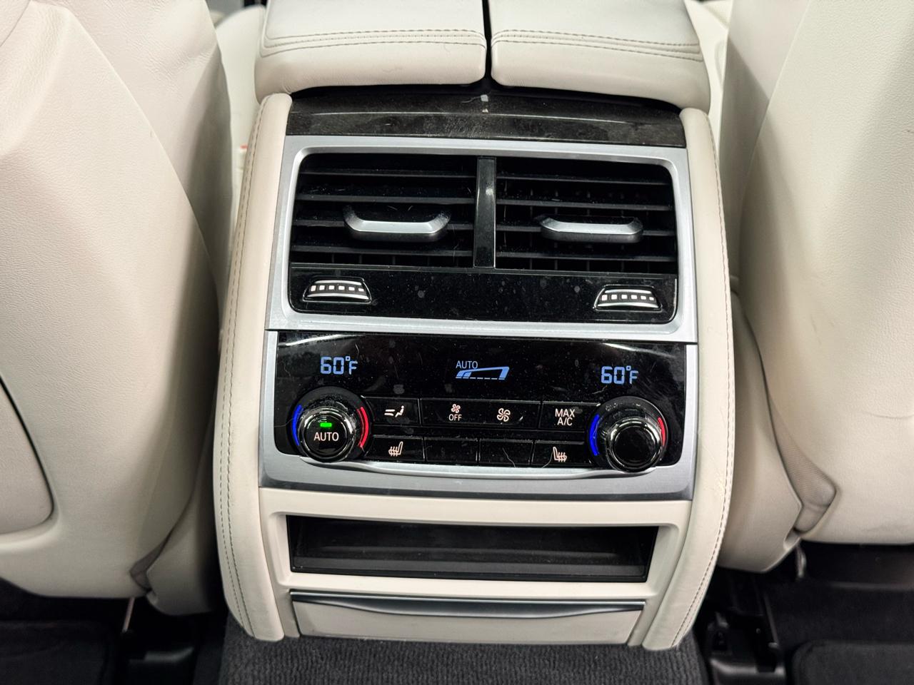 BMW 7 Series 750i xDrive Sedan 2021