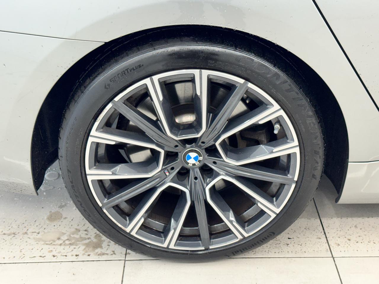 BMW 7 Series 750i xDrive Sedan 2021
