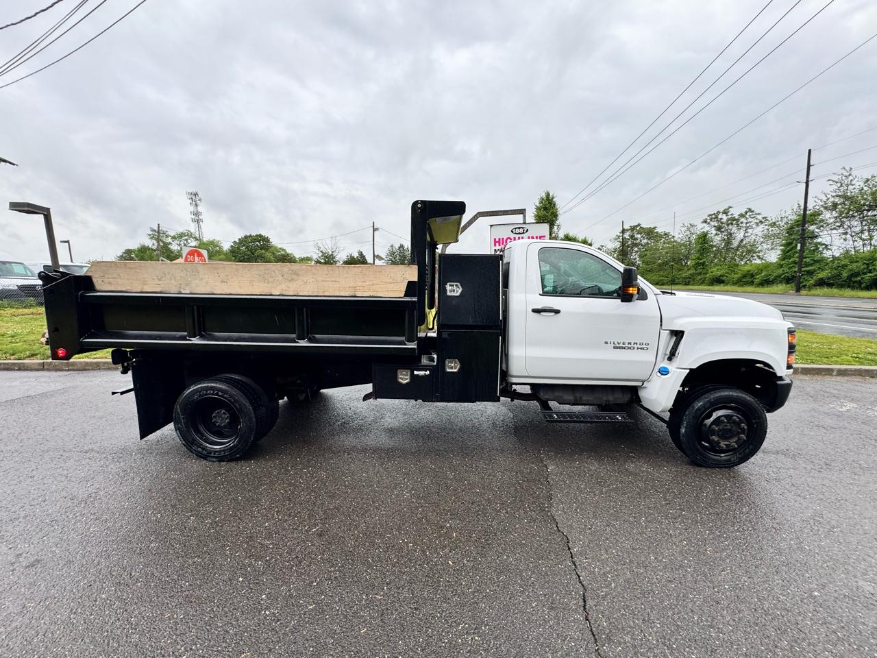 Chevrolet Silverado MD 4WD Reg Cab Work Truck 2023
