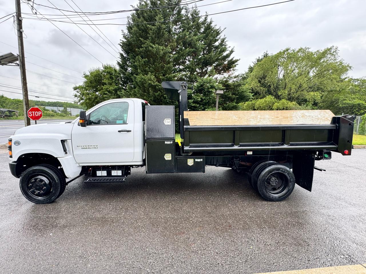 Chevrolet Silverado MD 4WD Reg Cab Work Truck 2023