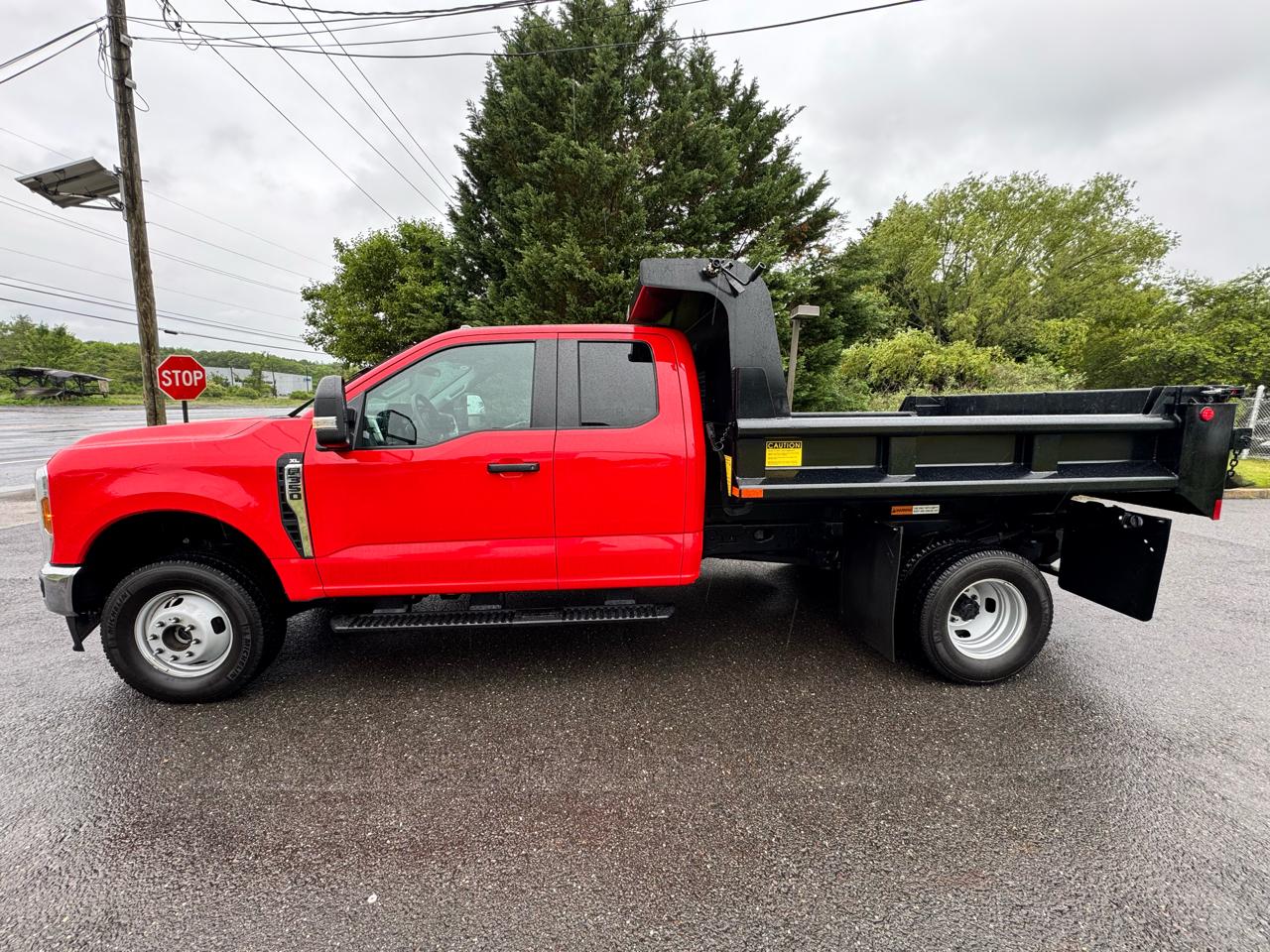 Ford Super Duty F-350 DRW XLT 4WD SuperCab 168" WB 60" CA 2025