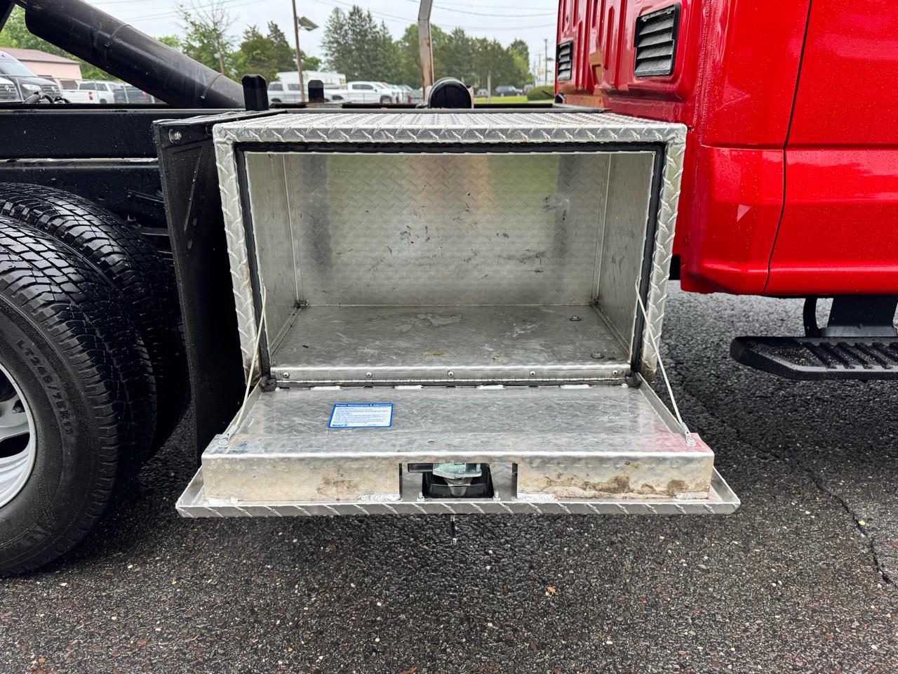 Ford Super Duty F-350 DRW XLT 4WD SuperCab 168" WB 60" CA 2025
