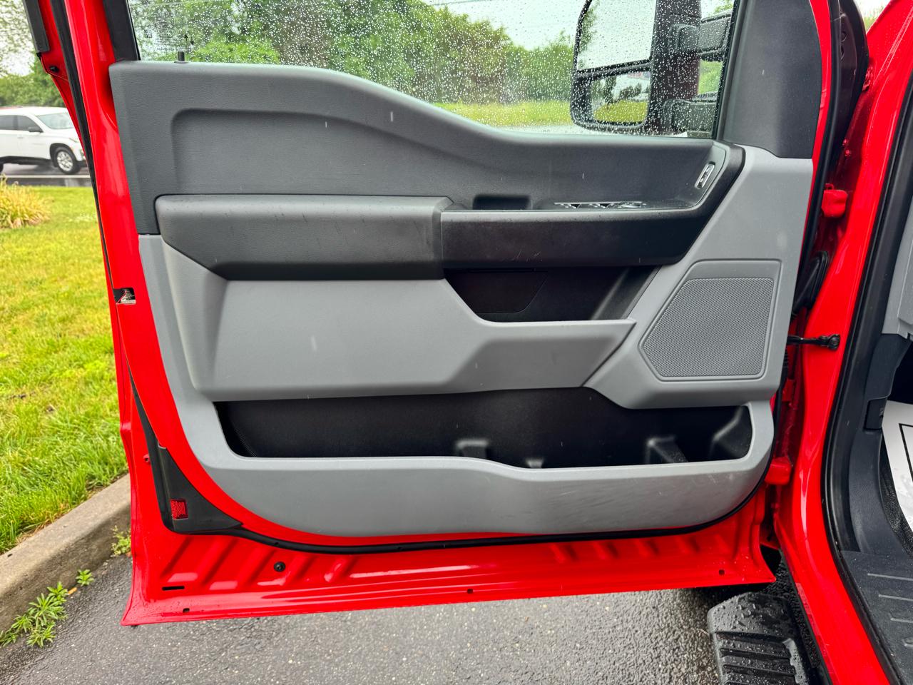 Ford Super Duty F-350 DRW XLT 4WD SuperCab 168" WB 60" CA 2025
