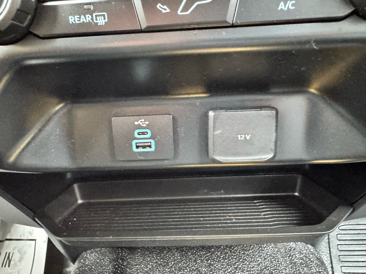 Ford Super Duty F-350 DRW XLT 4WD SuperCab 168" WB 60" CA 2025