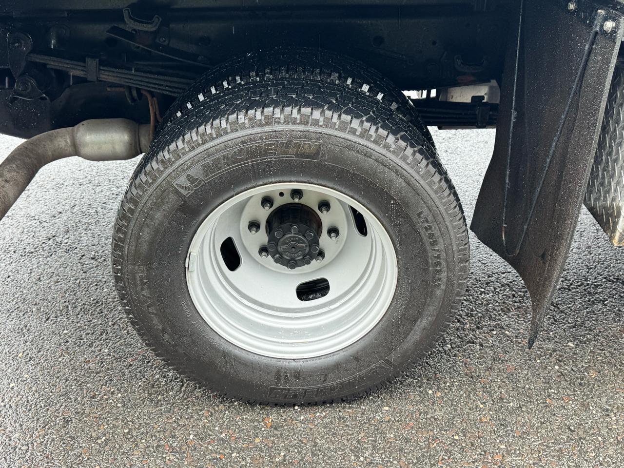 Ford Super Duty F-350 DRW XLT 4WD SuperCab 168" WB 60" CA 2025